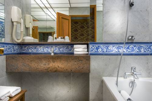 Imagen de la habitación del Hotel Les Lumi&egrave;res. Foto 10