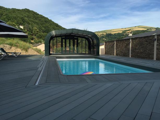 Imagen de la piscina del Hotel Les Magnolias. Foto 5