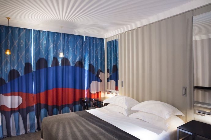 Imagen de la habitación del Hotel Les Matins De Paris and Spa. Foto 14