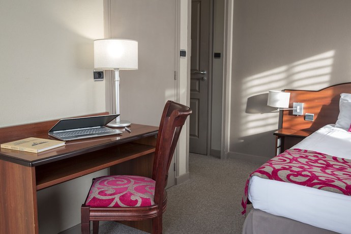 Imagen de la habitación del Hotel Les M&eacute;sanges. Foto 16