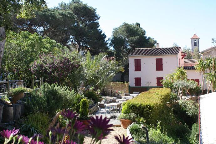 Imagen general del Hotel Les Medes. Foto 8