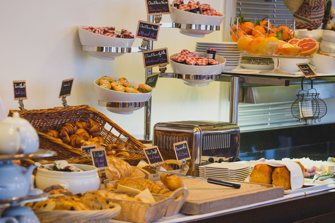 Imagen del bar/restaurante del Hotel Les Menuires Les Bruy&egrave;res. Foto 6