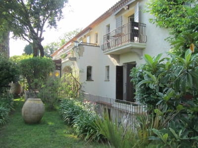 Imagen general del Hotel Les Messugues. Foto 9