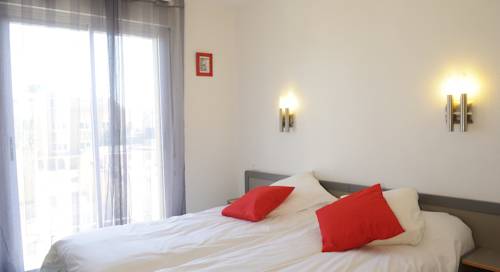 Imagen de la habitación del Hotel Les Mimosas. Foto 16