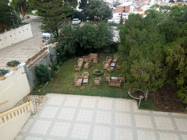 Imagen de la habitación del Hotel Les Mimosas Tabarka. Foto 12