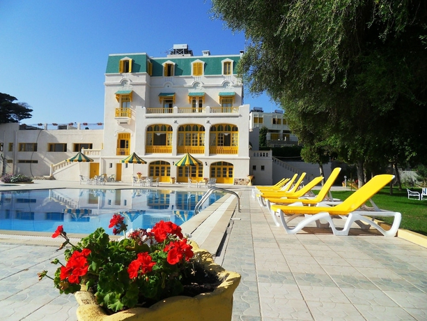 Imagen de la piscina del Hotel Les Mimosas Tabarka. Foto 17