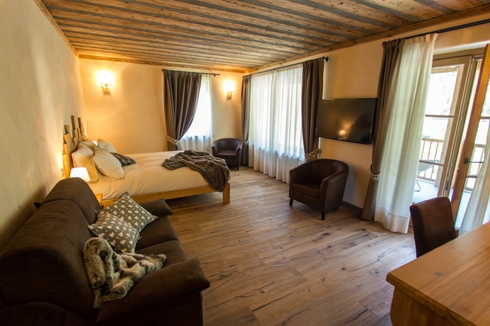 Imagen de la habitación del Hotel Les Montagnards, Morgex. Foto 6