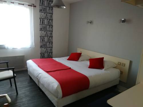 Imagen de la habitación del Hotel Les Montois. Foto 2