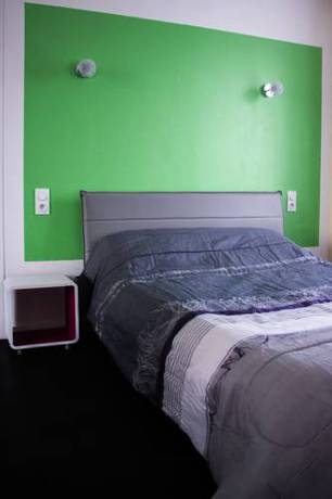 Imagen de la habitación del Hotel Les Montois. Foto 4