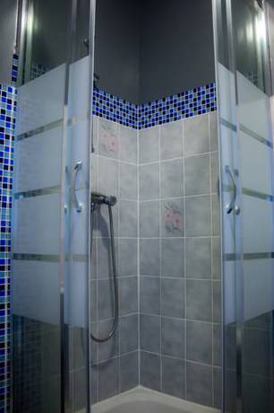 Imagen de la habitación del Hotel Les Montois. Foto 5