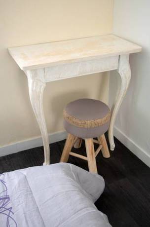 Imagen de la habitación del Hotel Les Montois. Foto 6