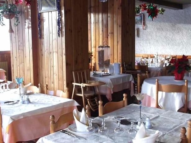 Imagen del bar/restaurante del Hotel Les Mottets. Foto 4