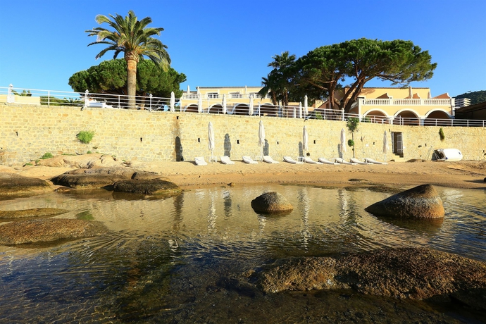 Imagen de los exteriores del Hotel Les Mouettes, AJACCIO. Foto 13