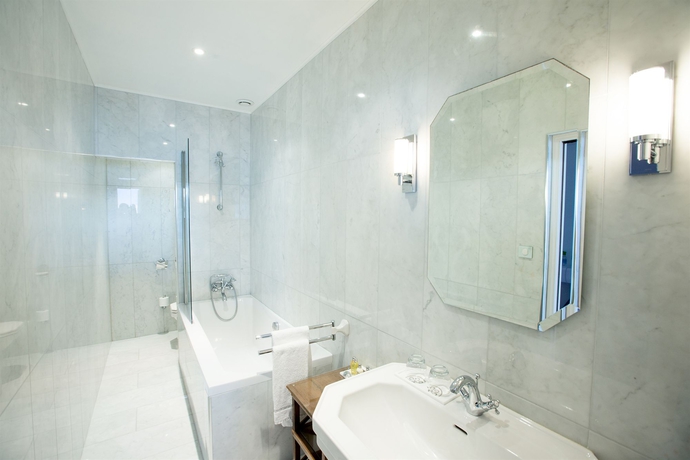 Imagen de la habitación del Hotel Les Mouettes. Foto 5