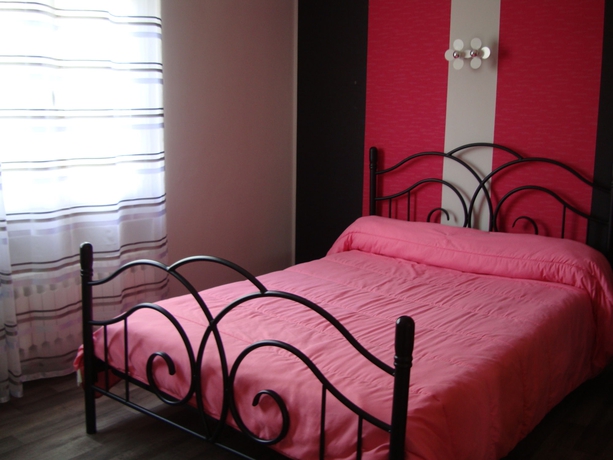 Imagen de la habitación del Hotel Les Myrtes. Foto 3