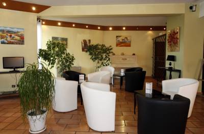 Imagen general del Hotel Les N&eacute;vons. Foto 4