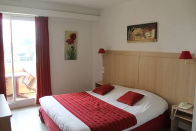 Imagen general del Hotel Les N&eacute;vons. Foto 5