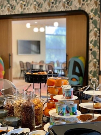 Imagen del bar/restaurante del Hotel Les Nomades. Foto 3