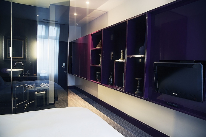 Imagen de la habitación del Hotel Les Nuits. Foto 3