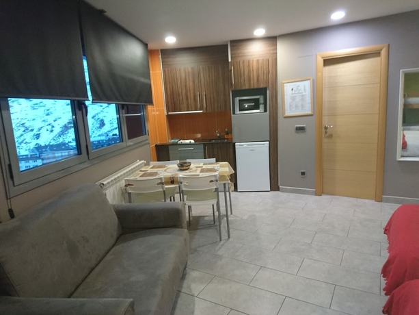 Imagen de la habitación del Hotel Les Olimpiades. Foto 2