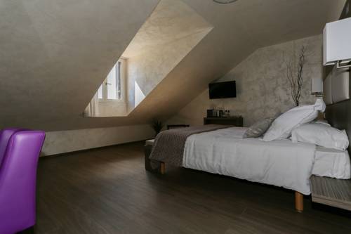 Imagen de la habitación del Hotel Les Olivades. Foto 7