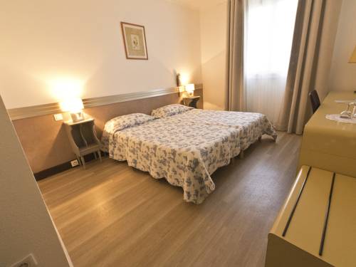 Imagen de la habitación del Hotel Les Oliviers, Fayence. Foto 7