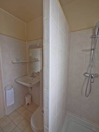 Imagen de la habitación del Hotel Les Oliviers, Fayence. Foto 9