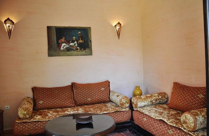 Imagen de la habitación del Hotel Les Oliviers de L Atlas. Foto 15