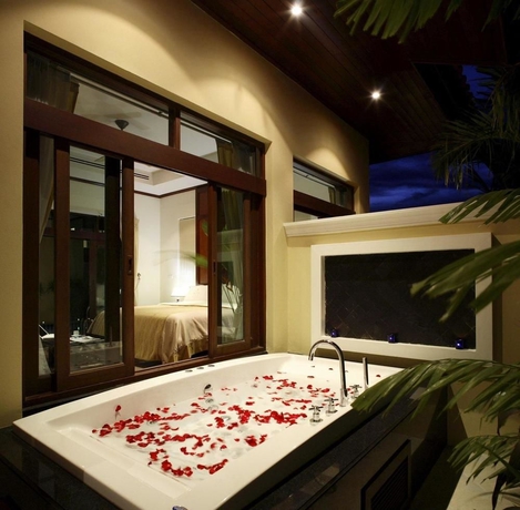 Imagen de la habitación del Hotel Les Palmares Villas. Foto 3