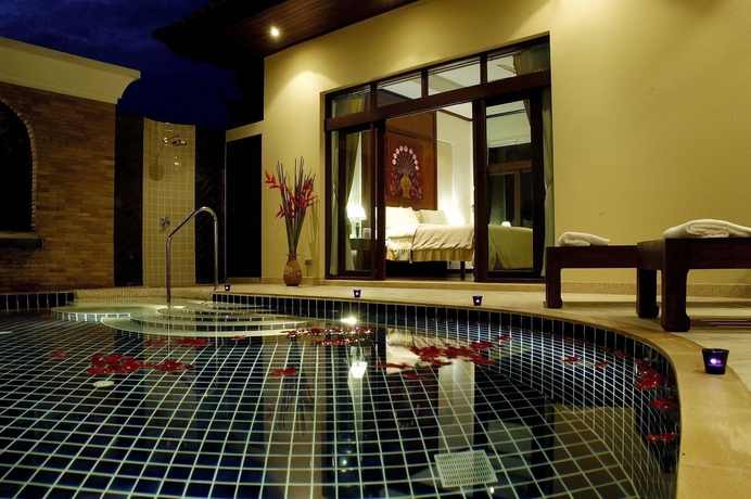 Imagen de la piscina del Hotel Les Palmares Villas. Foto 12
