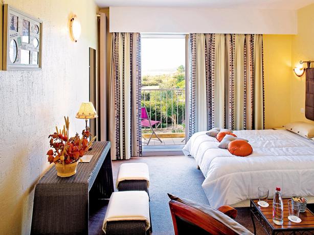 Imagen de la habitación del Hotel Les Parcs. Foto 3