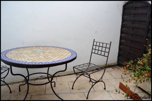 Imagen de la habitación del Hotel Les Pasteliers, Albi. Foto 9