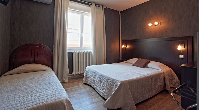 Imagen de la habitación del Hotel Les Pasteliers, Lavaur. Foto 12
