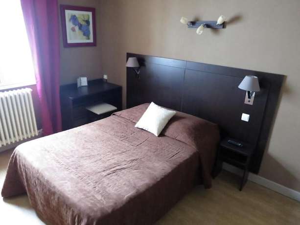 Imagen de la habitación del Hotel Les Pasteliers, Lavaur. Foto 14
