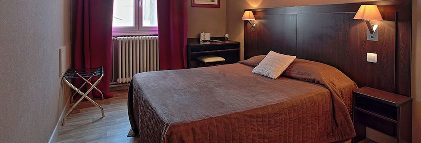 Imagen de la habitación del Hotel Les Pasteliers, Lavaur. Foto 15