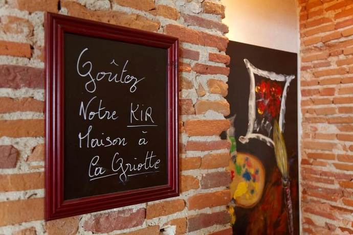 Imagen del bar/restaurante del Hotel Les Pasteliers, Lavaur. Foto 8