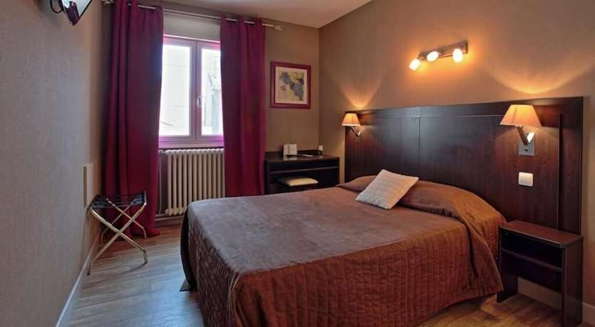 Imagen de la habitación del Hotel Les Pasteliers, Lavaur. Foto 21