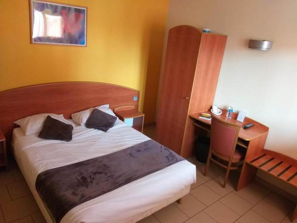 Imagen de la habitación del Hotel Les Paturelles. Foto 19