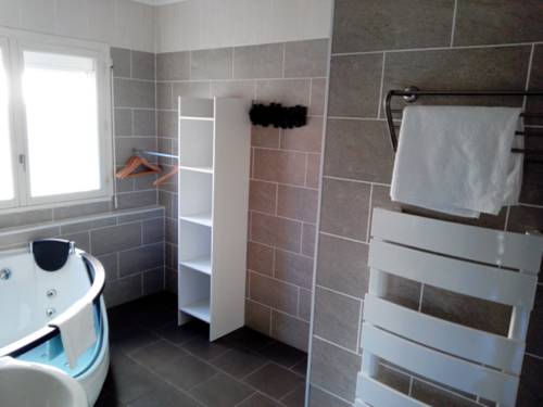 Imagen de la habitación del Hotel Les Pelouses. Foto 3