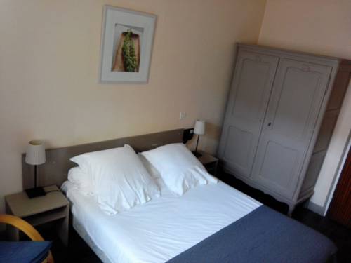 Imagen de la habitación del Hotel Les Pelouses. Foto 7