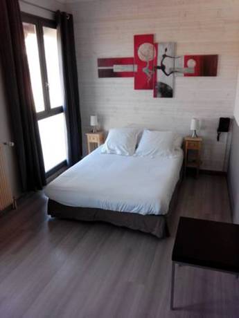 Imagen de la habitación del Hotel Les Pelouses. Foto 9