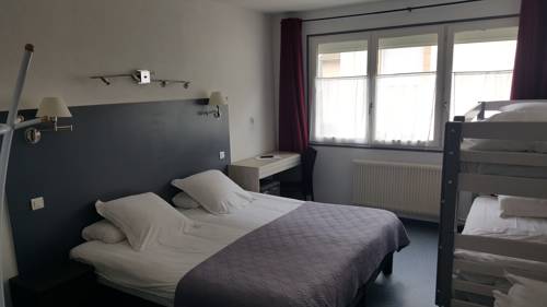 Imagen de la habitación del Hotel Les Pelouses. Foto 13