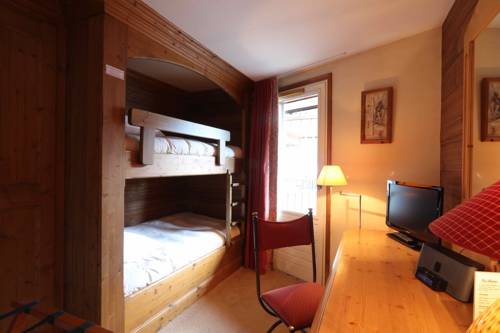 Imagen de la habitación del Hotel Les Peupliers. Foto 4