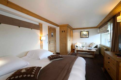 Imagen de la habitación del Hotel Les Peupliers. Foto 7