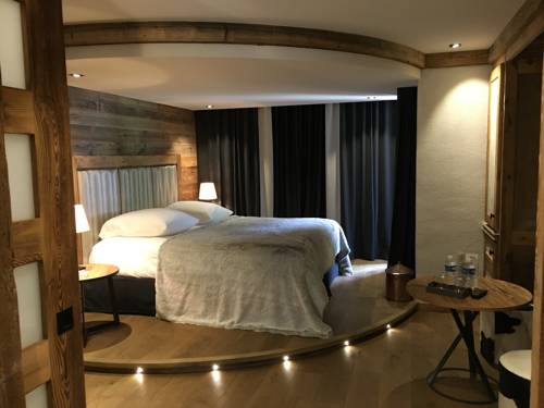 Imagen de la habitación del Hotel Les Peupliers. Foto 8