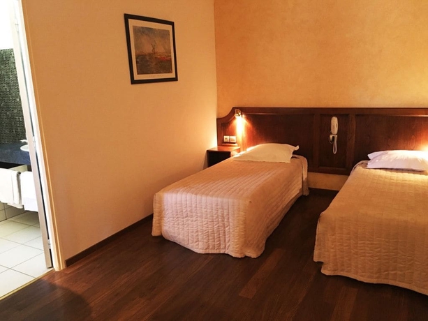 Imagen de la habitación del Hotel Les Peyri&egrave;res. Foto 6