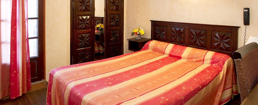 Imagen de la habitación del Hotel Les Peyri&egrave;res. Foto 7