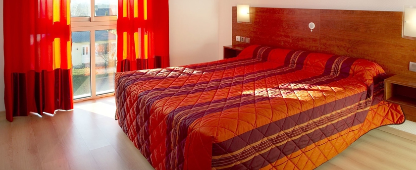 Imagen de la habitación del Hotel Les Peyri&egrave;res. Foto 11