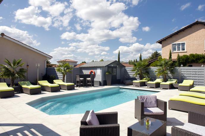 Imagen general del Hotel Les Pierres Dorées. Foto 3