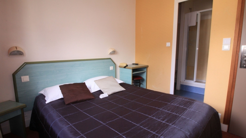 Imagen de la habitación del Hotel Les Pieux. Foto 5